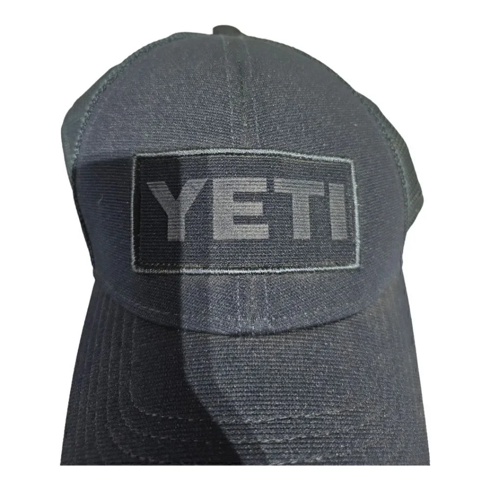 ‎YETI Navy Patch On Trucker Hat